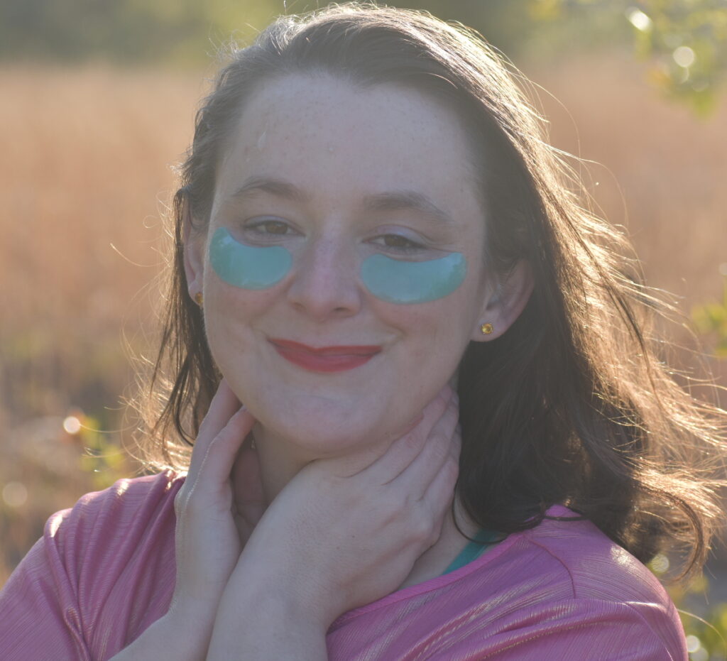 Gabrielle Fowler, founder of Eternal Glo Co, DIY skincare expert and veteran entrepreneur helping women glow at home with Korean Botox, microneedling, fillers, and red light therapy